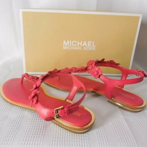 RELISTED SIZE 10 Michael Kors | Flower Leather Thong Sandal - Picture 7 of 8